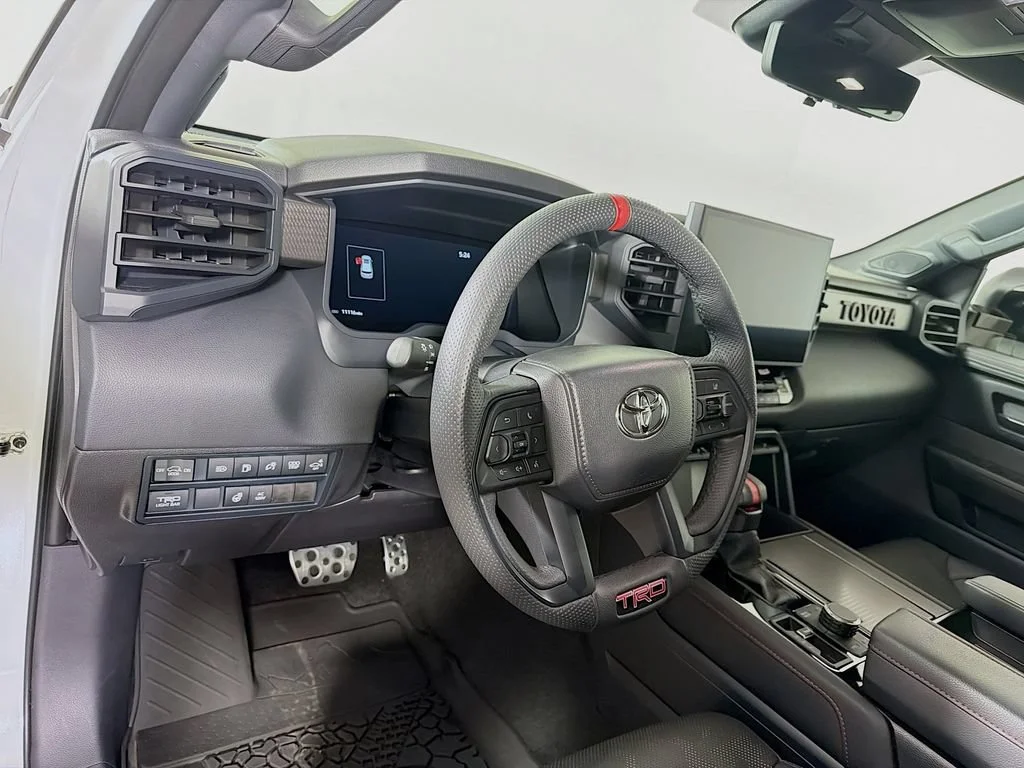 Used 2025 Ice Cap Toyota SR5 image 10