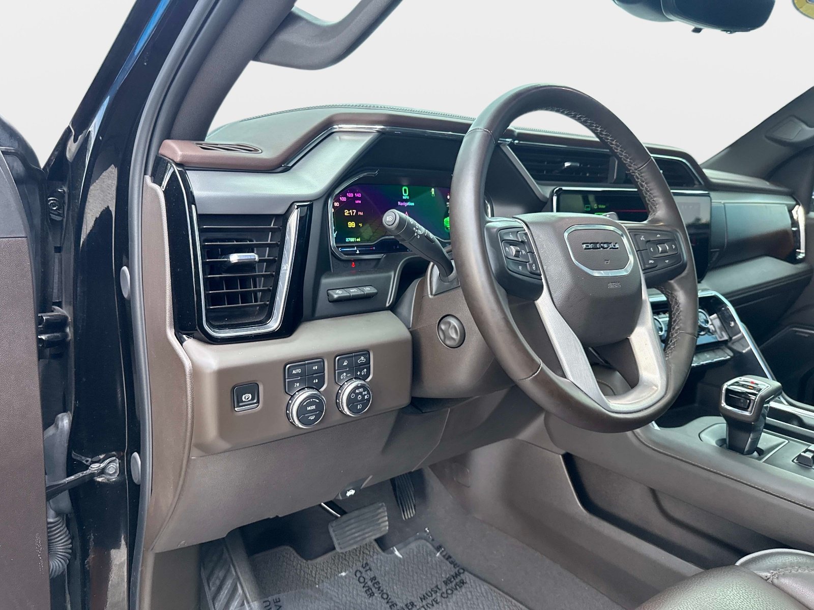 Used 2025 Onyx Black GMC Denali image 19
