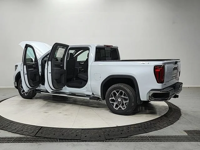 2026 GMC Sierra 1500 SLT - Photo 13