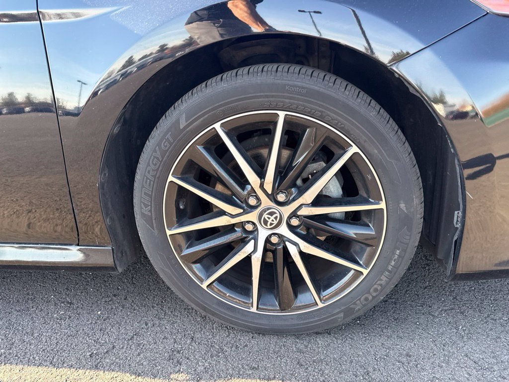 Used 2021 Midnight Black Metallic Toyota LE image 24