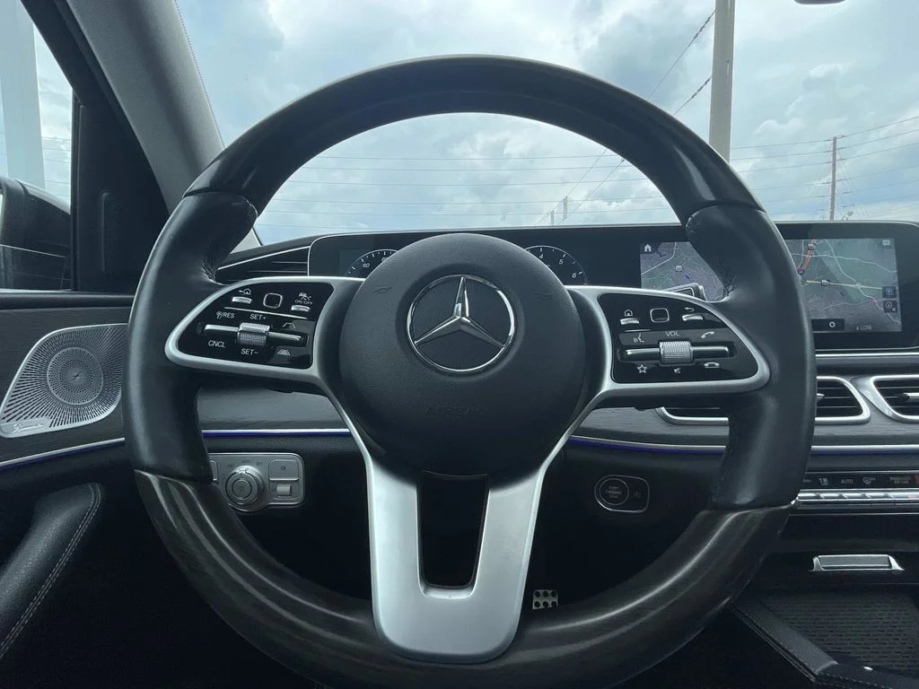 Used 2020  Mercedes-Benz GLS 580 image 30