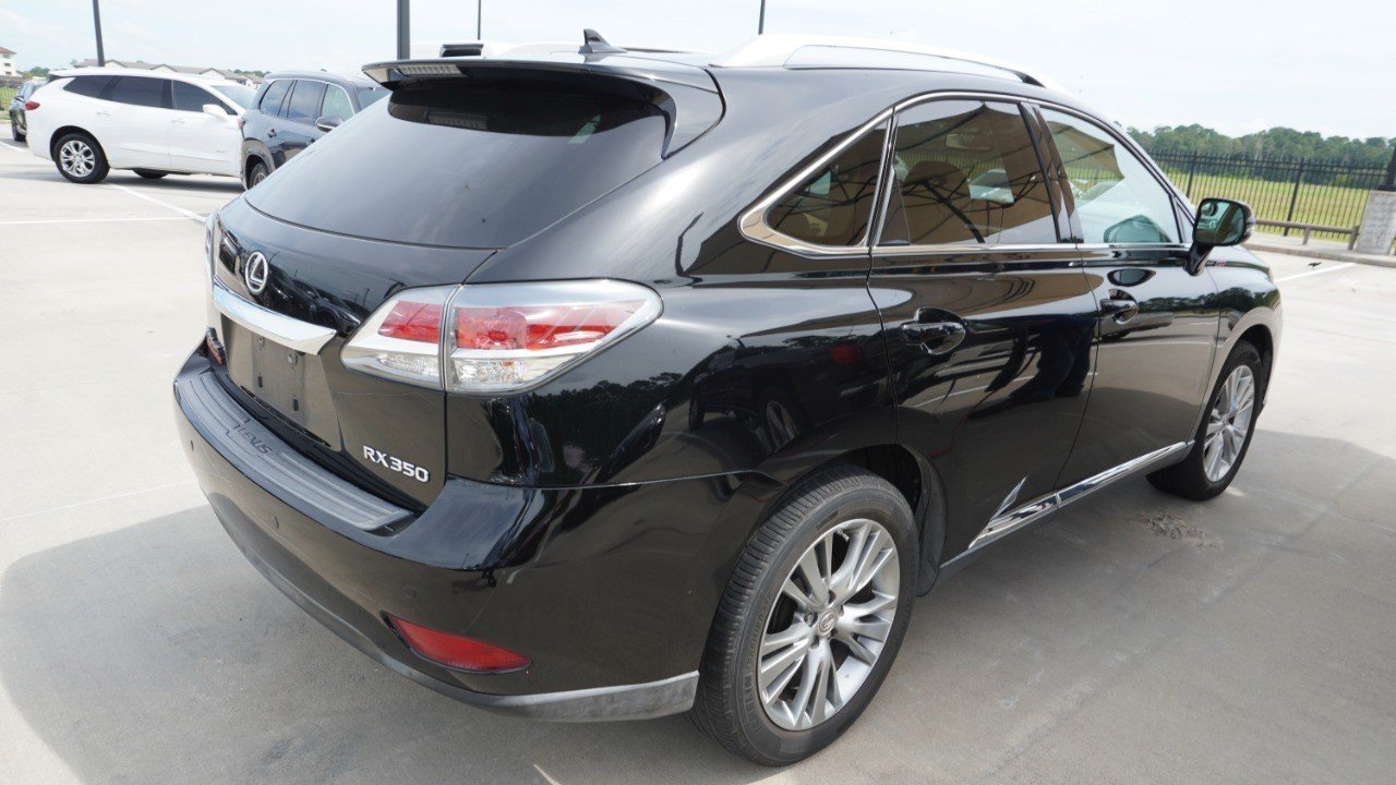 Used 2013 Black Lexus  image 4