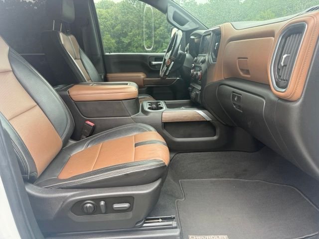 Used 2022 Beige Chevrolet High Country image 15