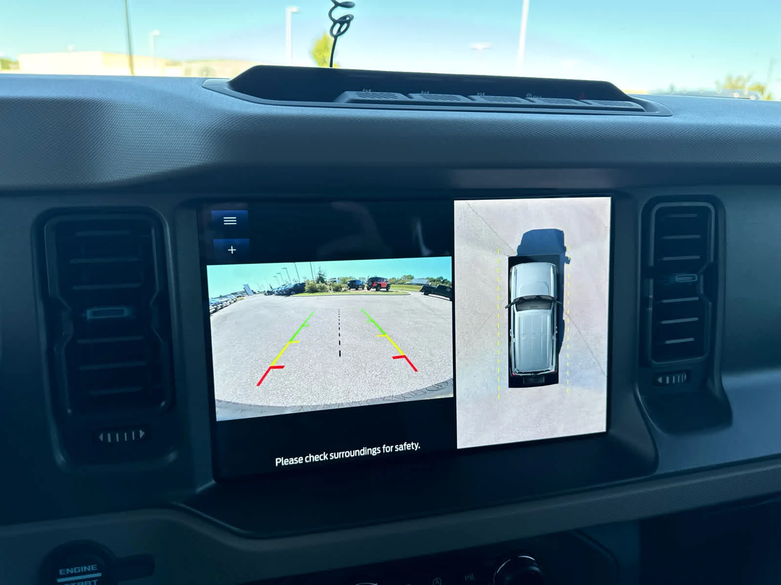 Used 2024 Oxford White Ford Wildtrak image 12
