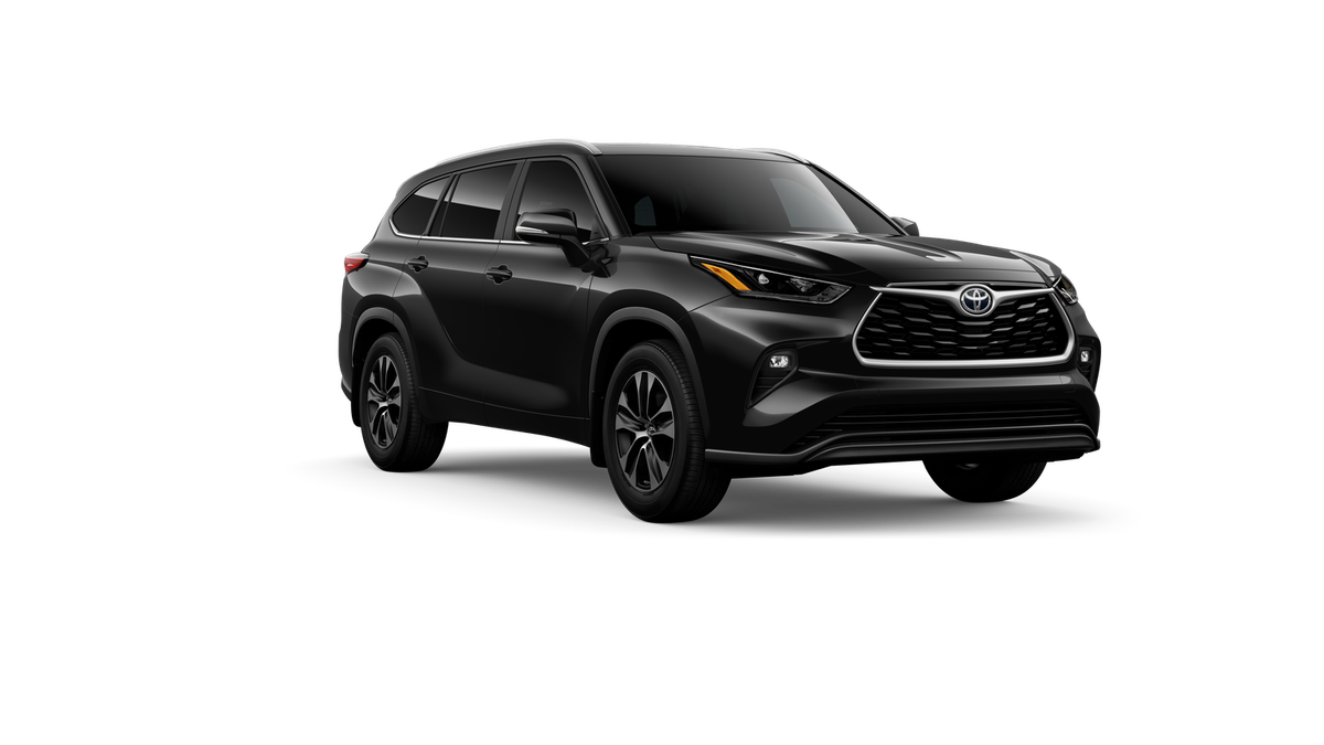 New 2026 Midnight Black Metallic Toyota XLE image 15