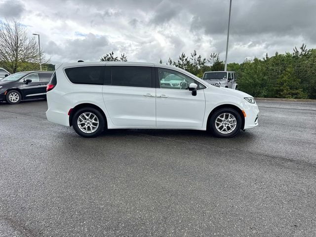 Used 2023 White Chrysler Touring L image 3