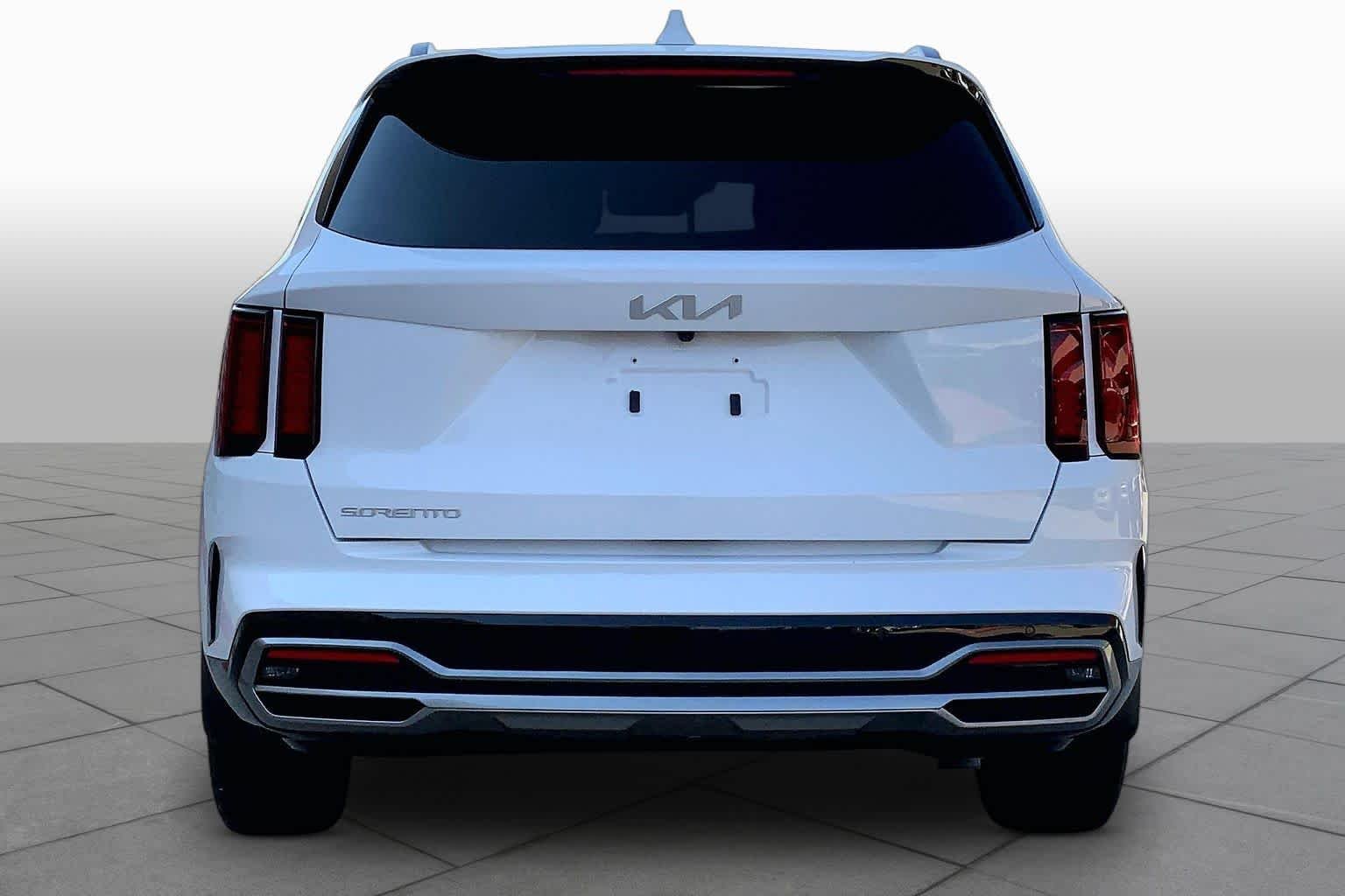 Used 2023 Glacial White Pearl Kia EX image 5