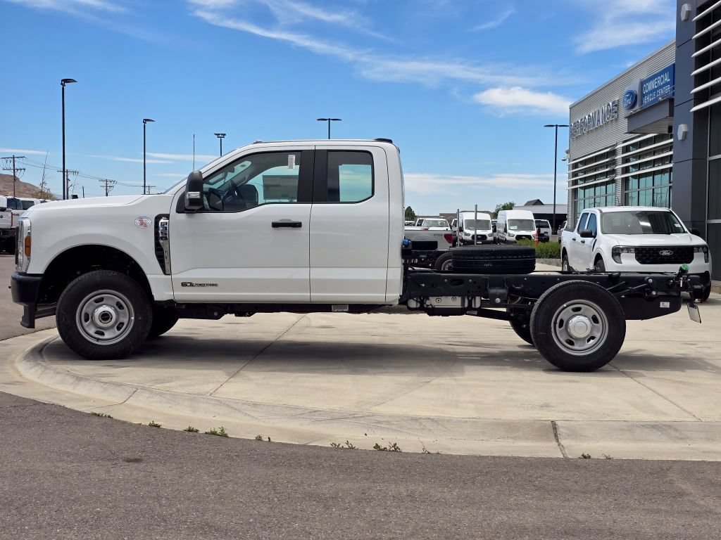 New 2026 Oxford White Ford XL image 18