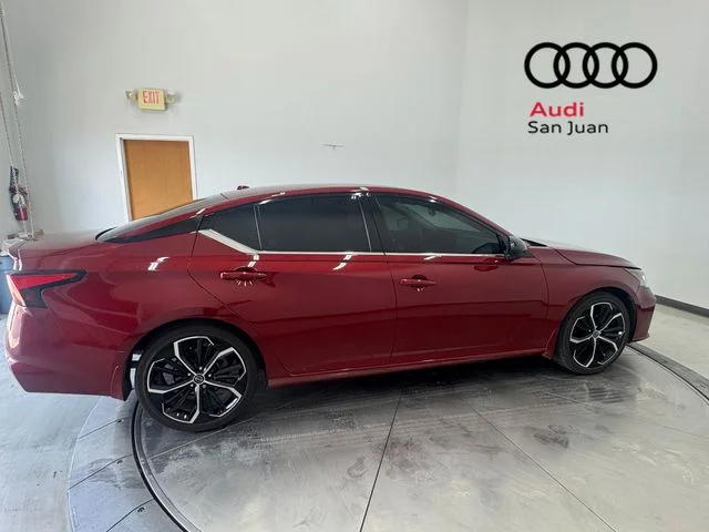 Used 2023 Red Nissan 2.5 SR image 36