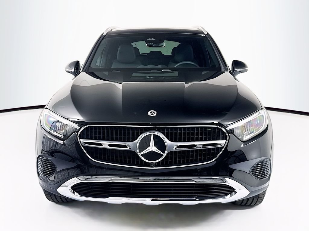 New 2026 Black Mercedes-Benz GLC 300 image 2