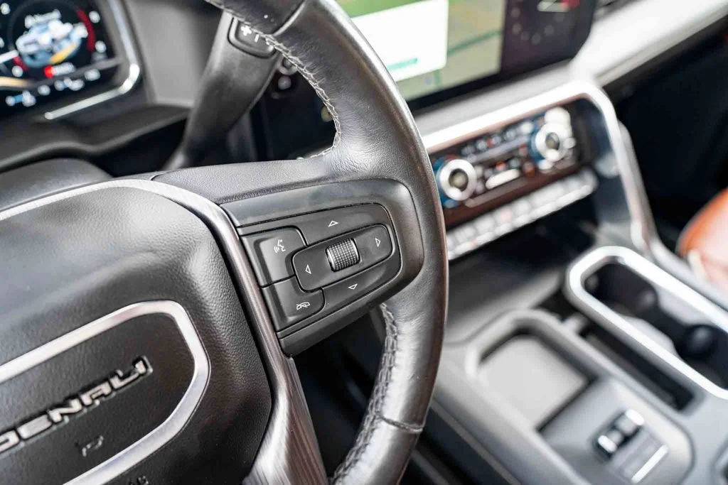 Used 2025 Silver GMC Denali Ultimate image 16