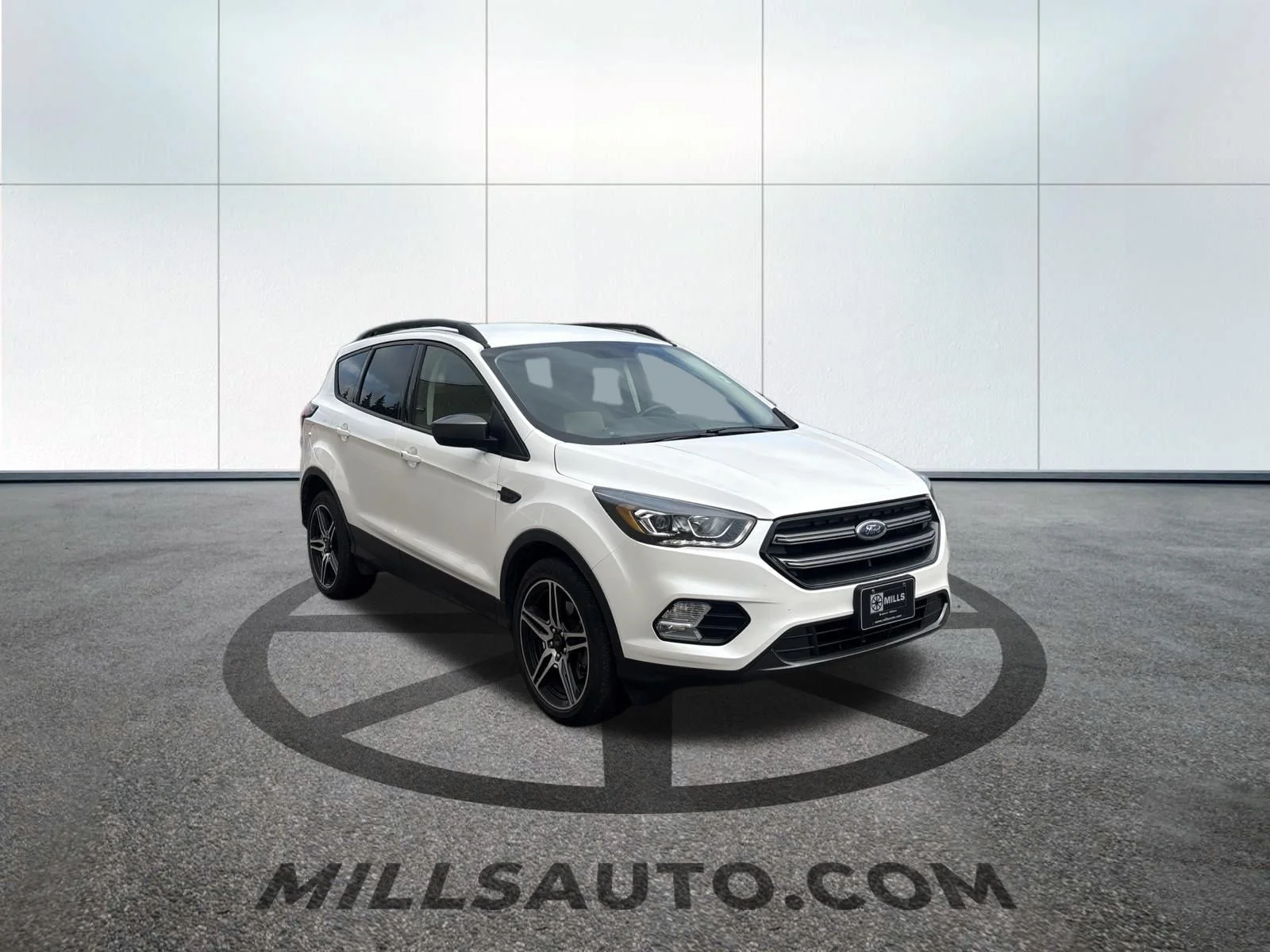 Used 2019 White Ford SEL image 3