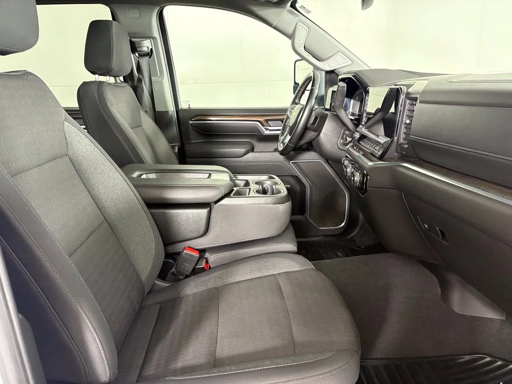 Certified Used 2025 White Chevrolet LT image 17