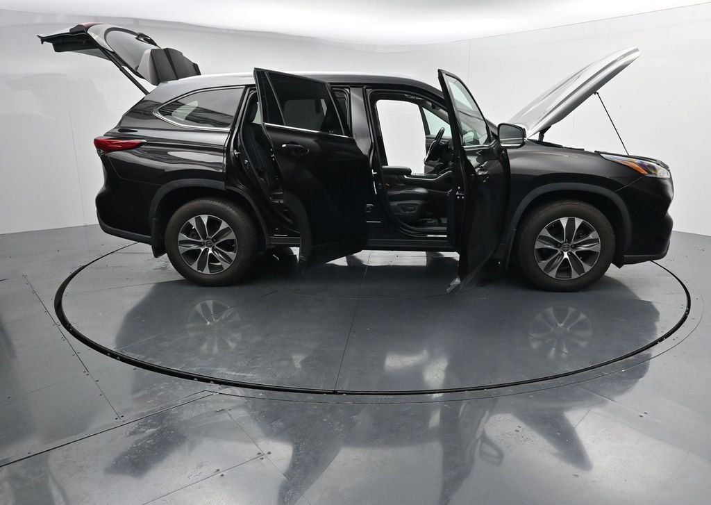 2021 Toyota Highlander XLE - Photo 27