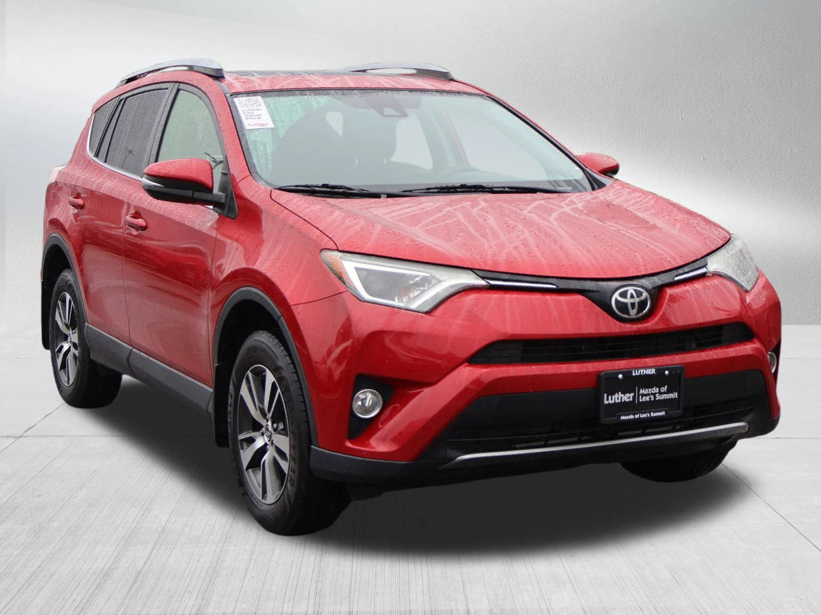 2017 Toyota RAV4 XLE AWD's photo