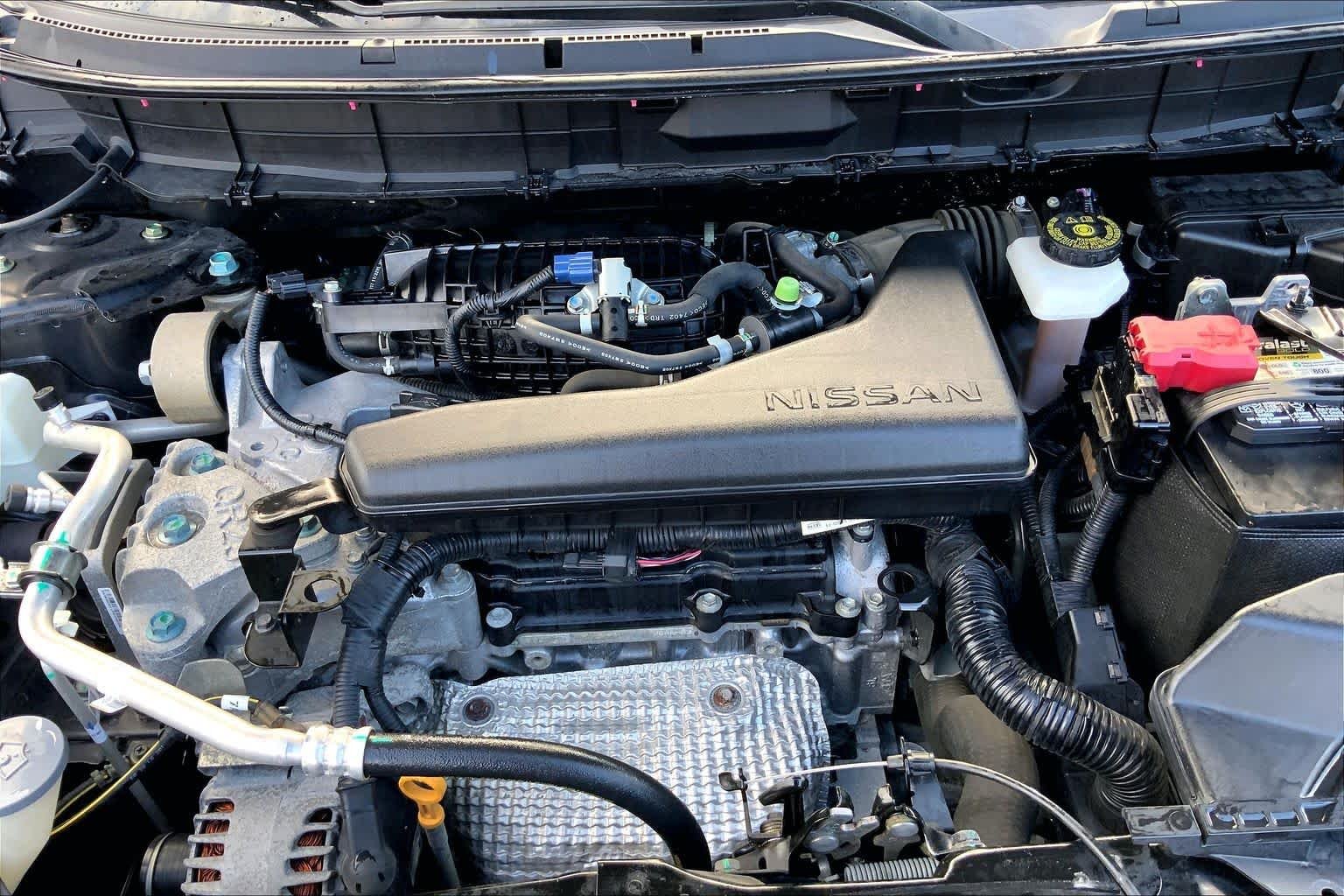 Used 2018 Magnetic Black Nissan S image 33