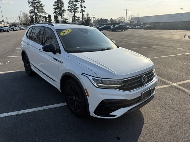 2022 Volkswagen Tiguan SE R-LINE BLACK