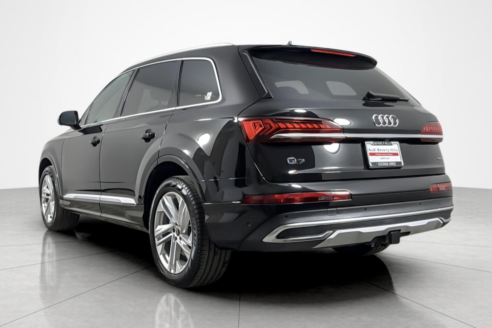 Used 2023 Mythos Black Metallic Audi Premium 45 TFSI quattro image 3