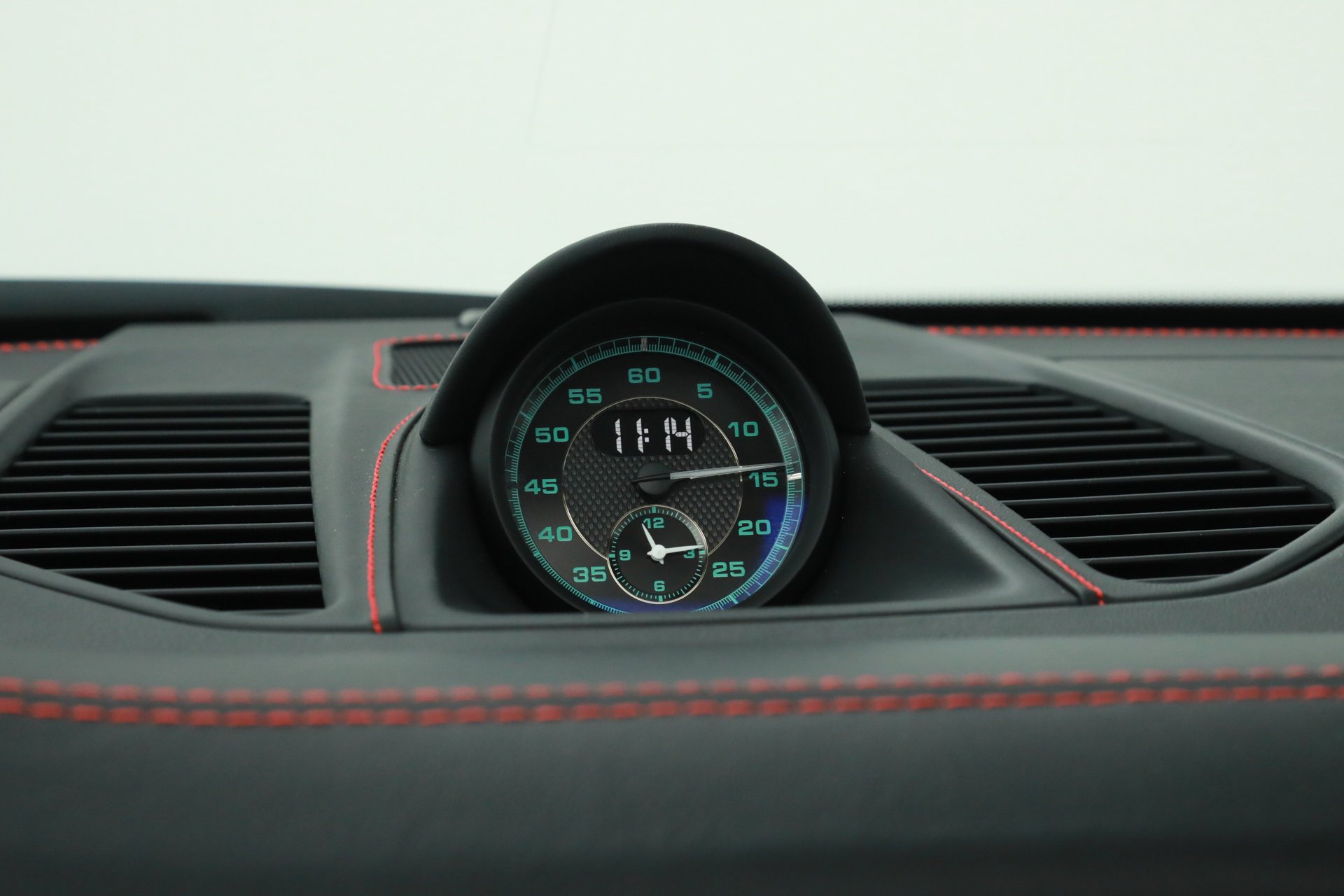 Used 2019 Chalk Porsche Speedster image 32