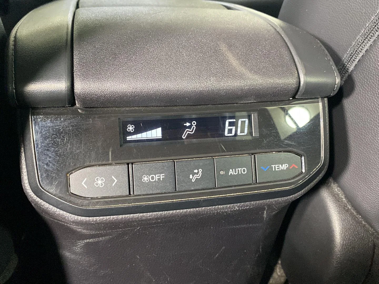 Used 2024 Midnight Black Metallic Toyota XLE image 31
