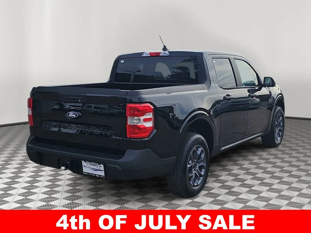 New 2026 Shadow Black Ford XLT image 3