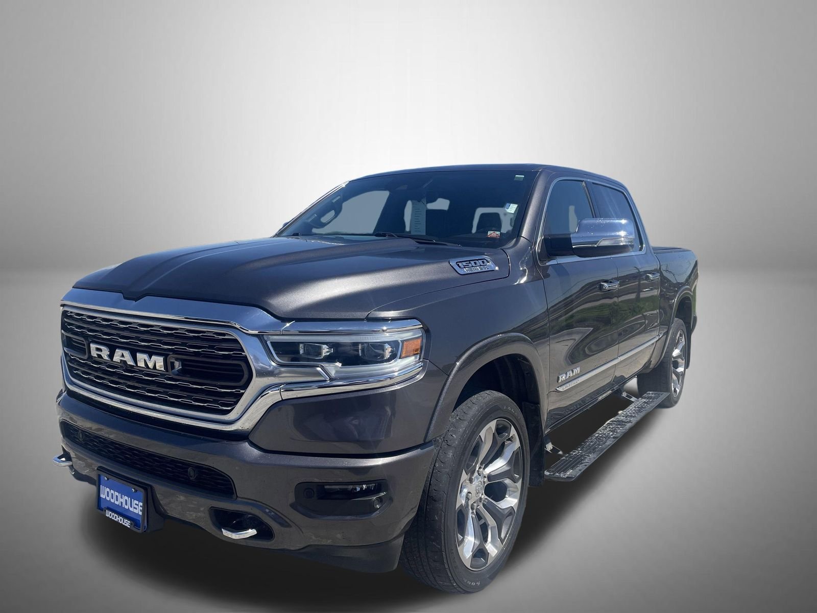 2019 RAM 1500 Limited 4x4 Crew Cab 5'7's photo