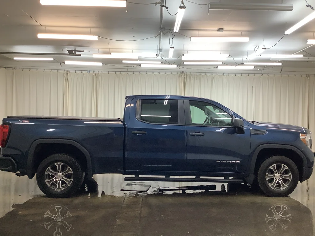 Used 2019 Pacific Blue Metallic GMC Fleet/Base image 4