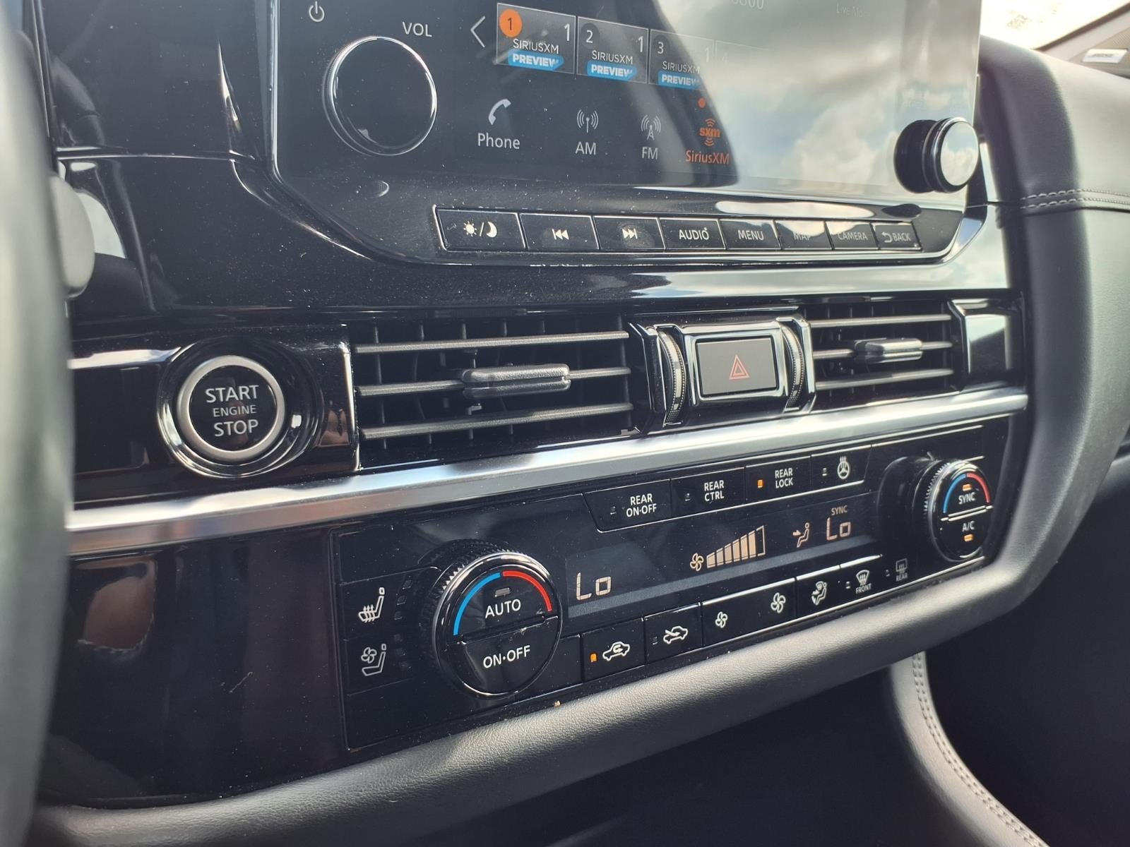2023 Nissan Pathfinder Platinum Gray at Robbins Nissan