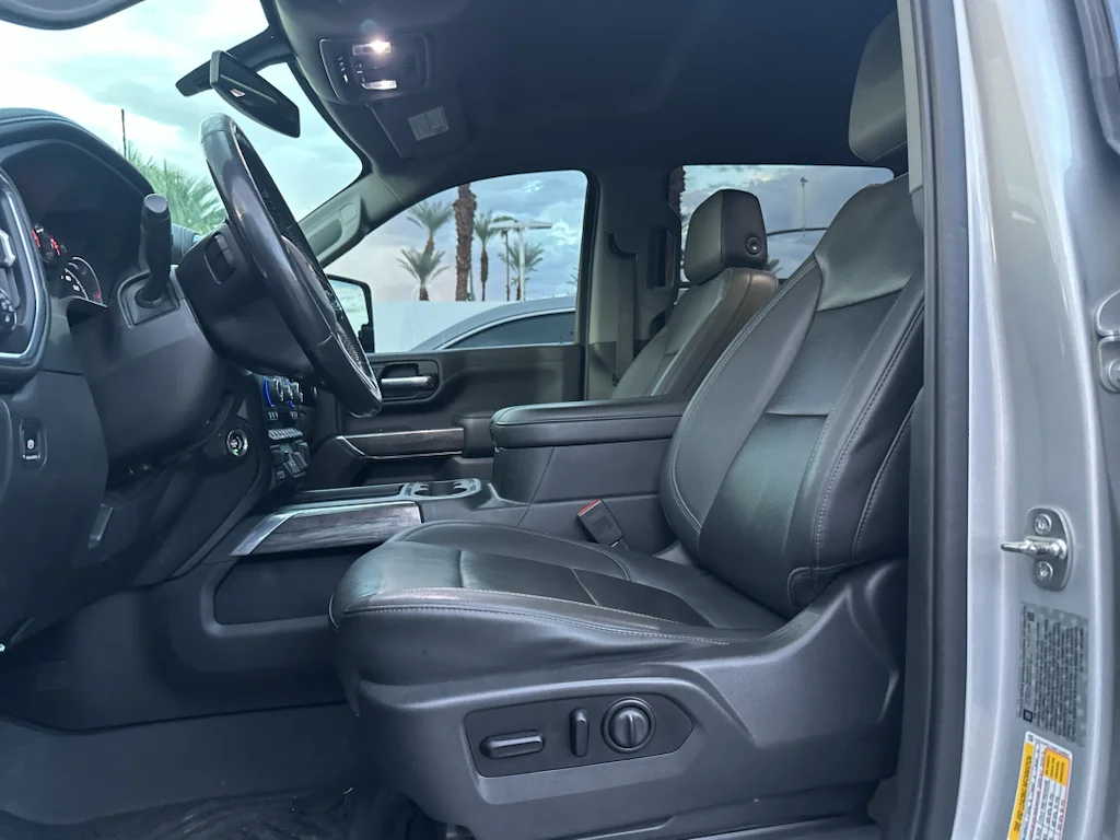 Used 2021 Silver Ice Metallic Chevrolet LTZ image 5