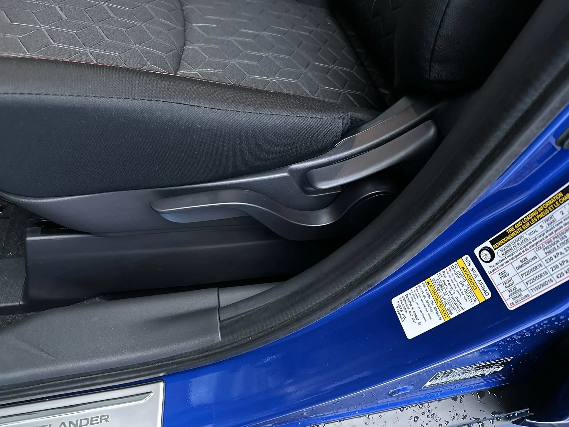 New 2026 Octane Blue Metallic Mitsubishi LE image 14