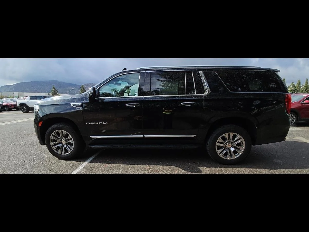 Used 2021 ONYX BLACK GMC Denali image 9