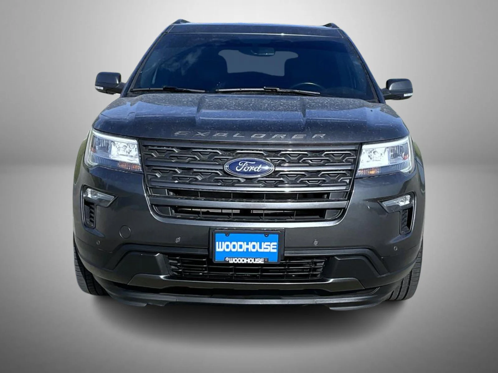 Used 2018 Gray Ford XLT image 2