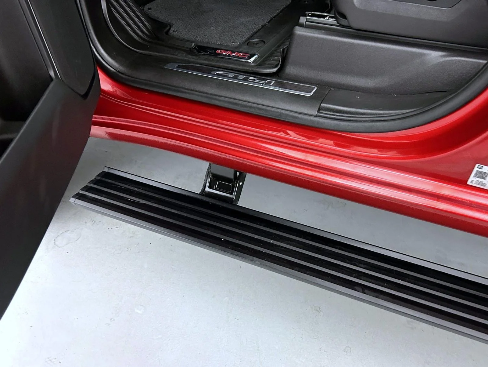 Used 2024 Red GMC AT4 image 9