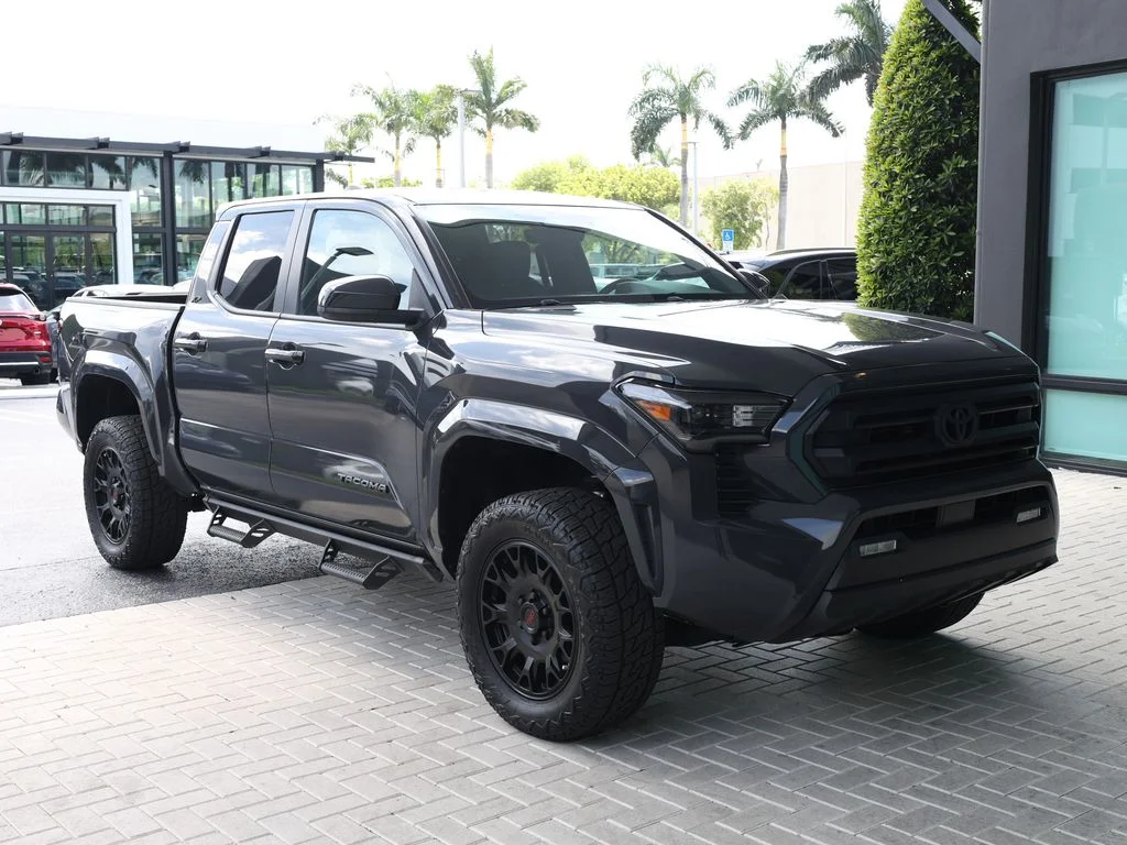 Used 2025 Black Toyota SR5 image 2