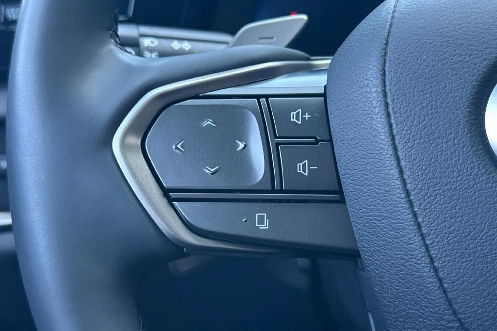Used 2023 Silver Lexus 450e Luxury image 27