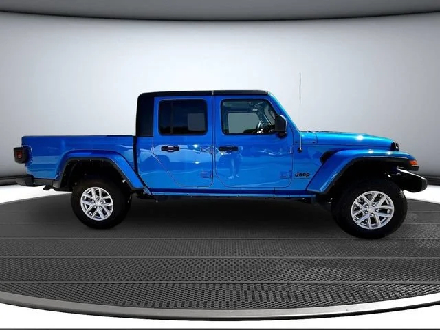 Used 2023 Blue Jeep Sport S 4x4 image 6
