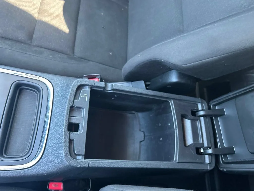 Used 2013 Gray Dodge SXT image 18