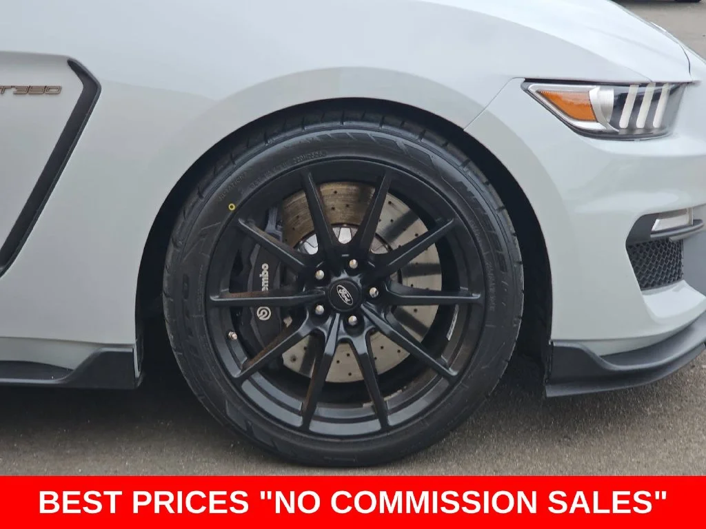 Used 2016 Gray Ford Shelby GT350 image 38