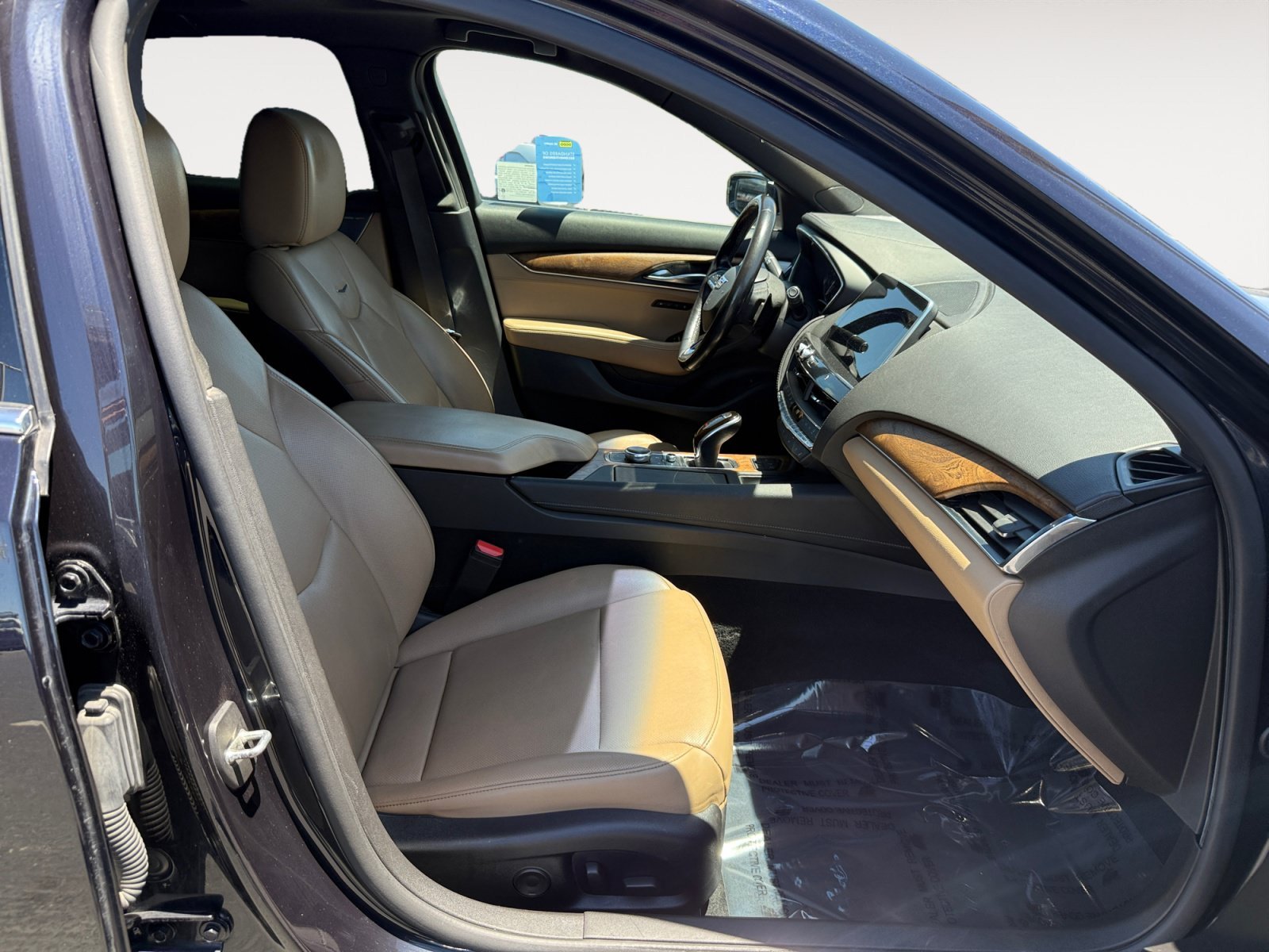 Used 2020 Dark Moon Metallic Cadillac Premium Luxury image 19