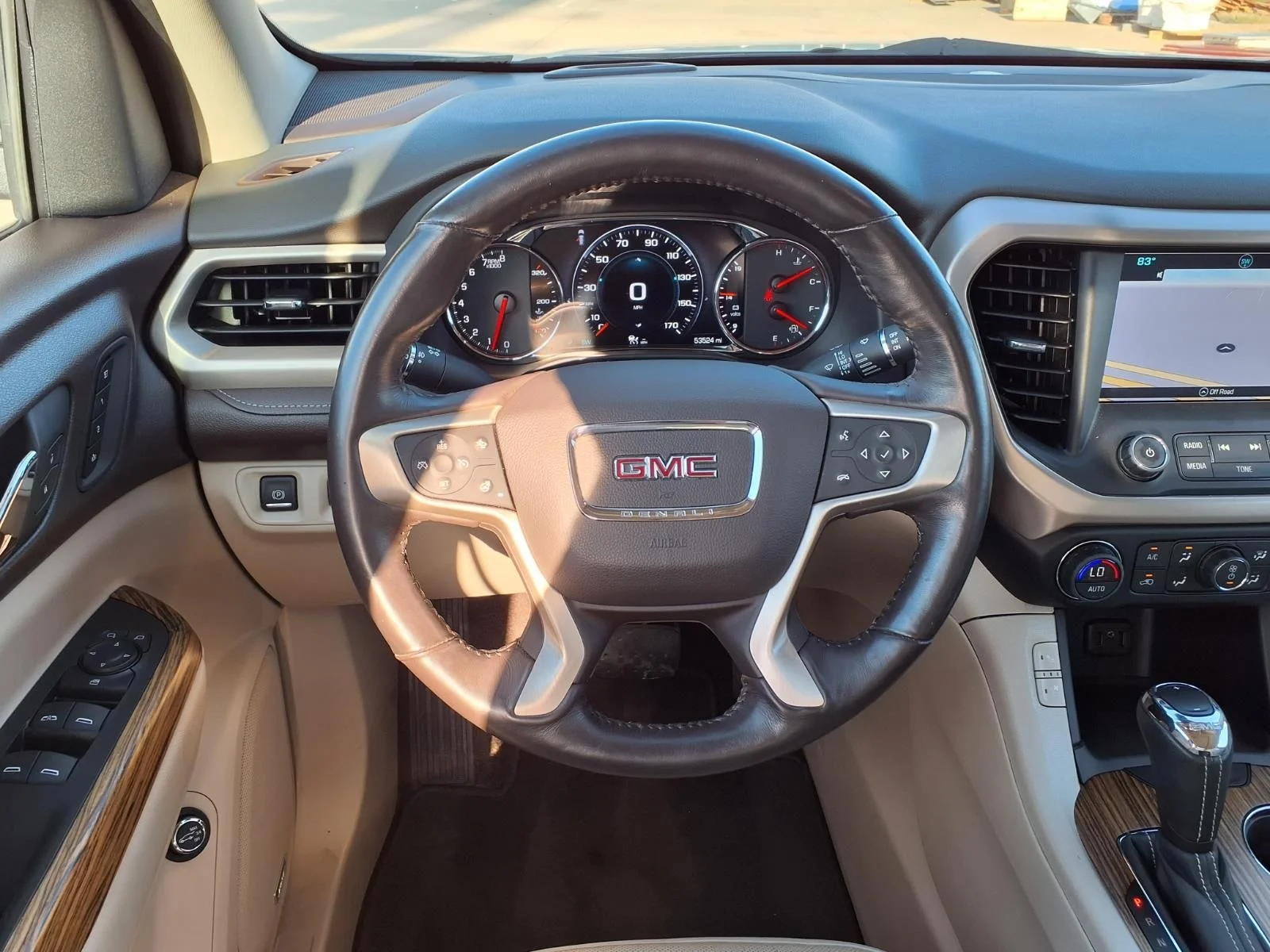 Used 2017 White GMC Denali image 17