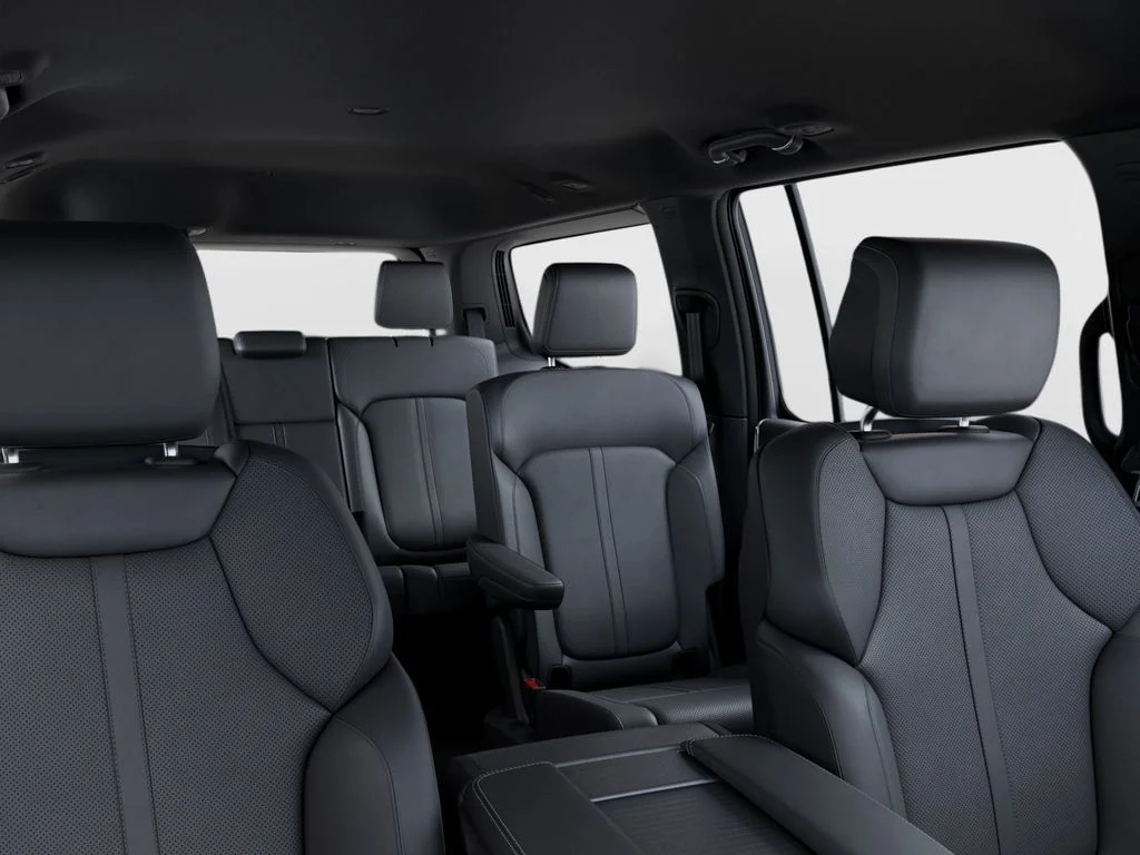 New 2026 Bright White Clear-Coat Exterior Paint Jeep  image 28