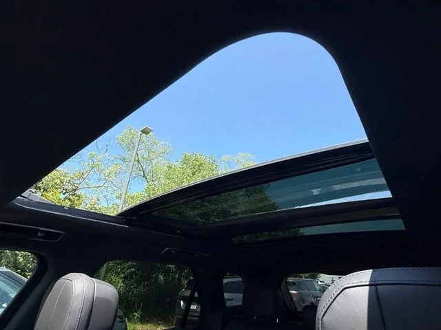 Certified Used 2025 Black Land Rover Dynamic SE image 26