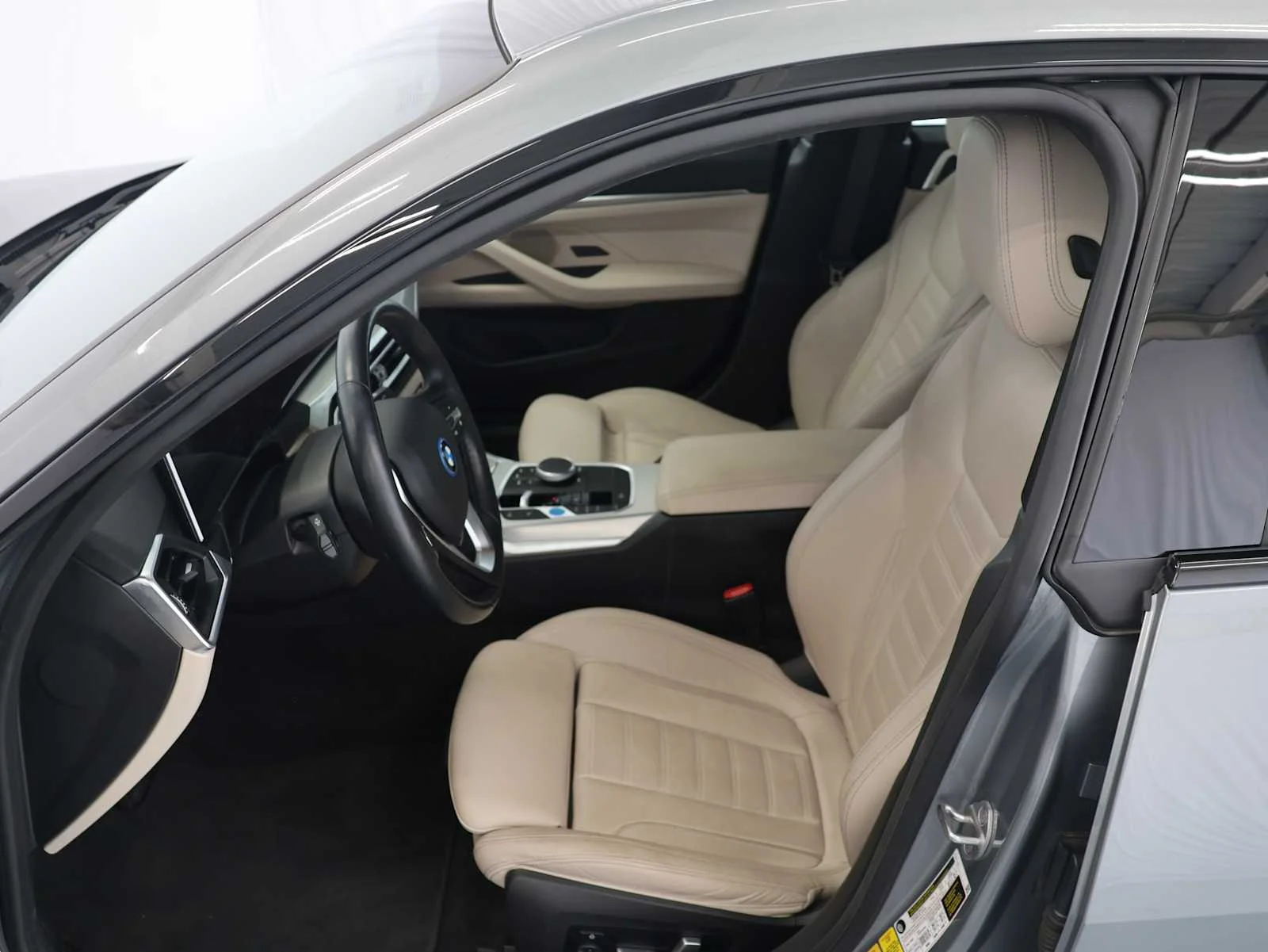 Used 2023 Skyscraper Grey Metallic BMW eDrive40 image 13