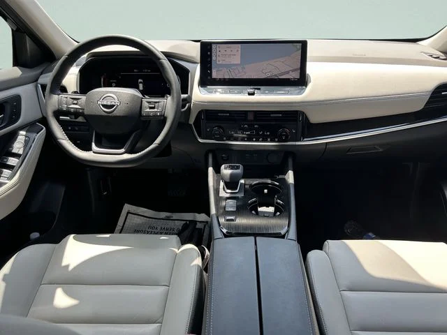 Used 2025 Black Nissan SL image 18