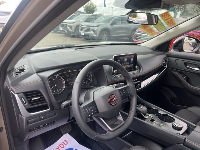 Used 2025 Tan Nissan Rock Creek image 9