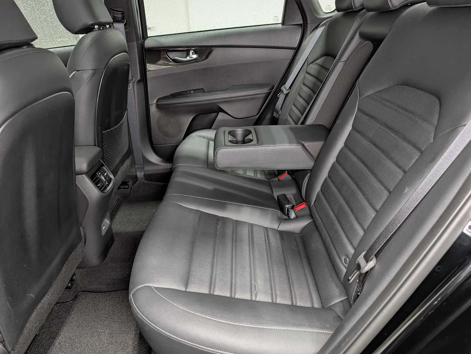 Used 2023 Aurora Black Kia GT-Line image 22