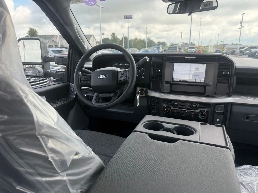 New 2027 Iconic Silver Metallic Ford F-250® XL image 56