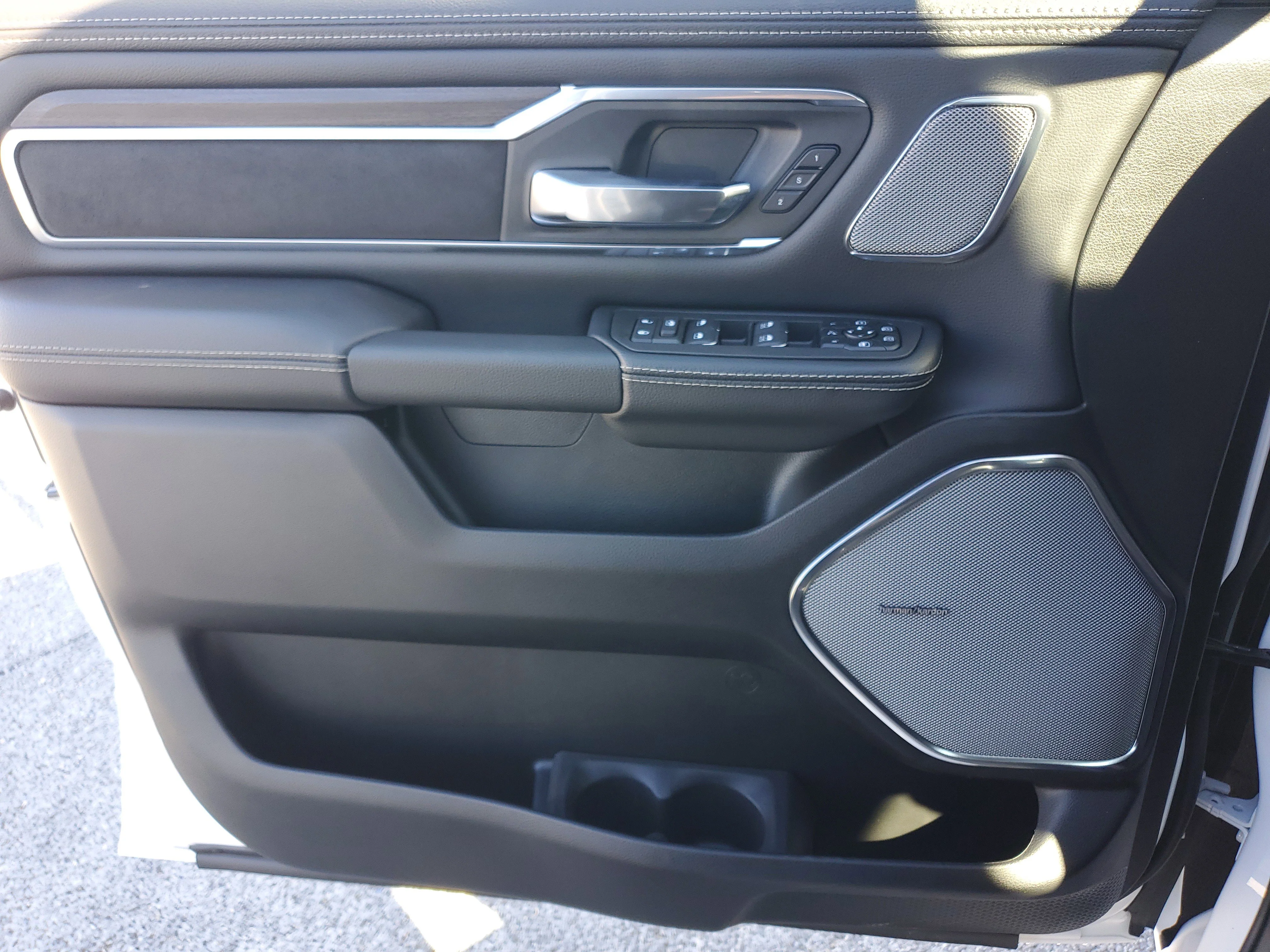 New 2026 Bright White Clear-Coat Exterior Paint RAM Laramie image 26