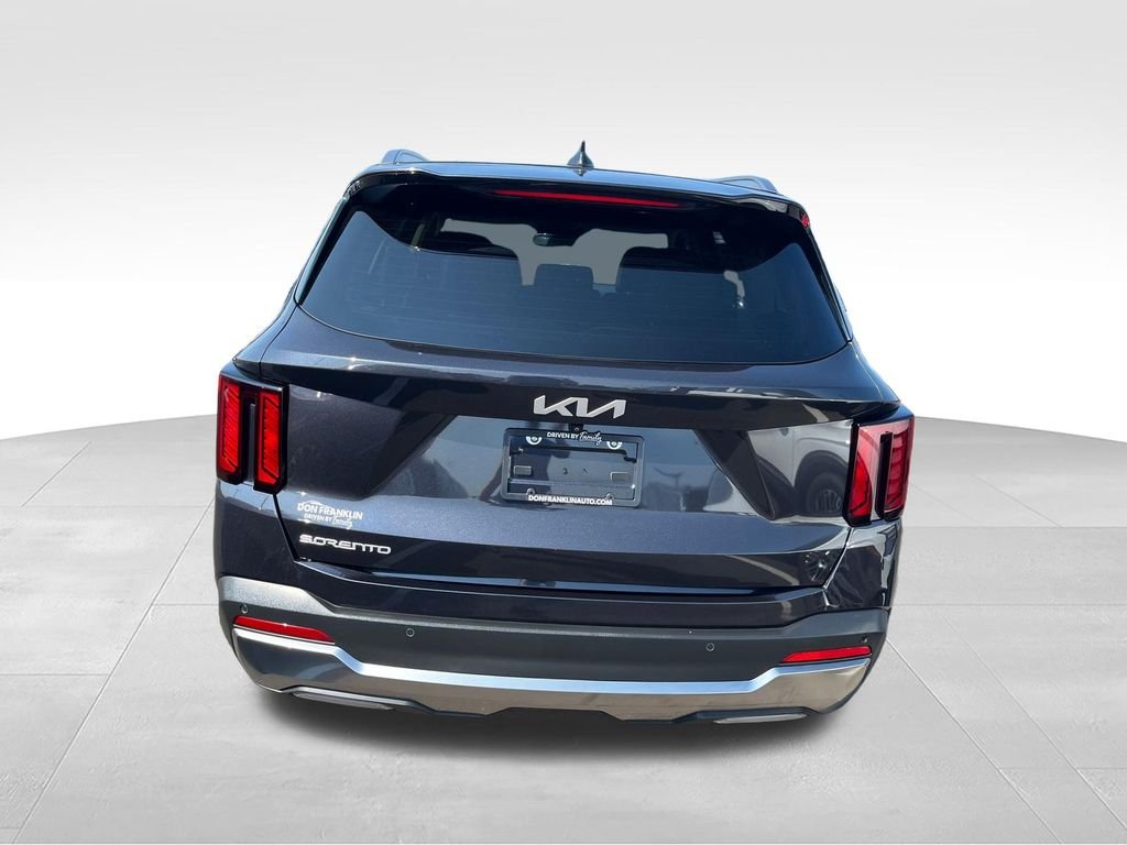 Used 2025 Metal Kia S image 4