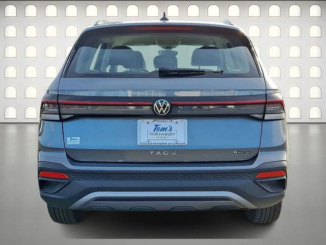 Certified Used 2025 Gray Volkswagen 1.5T S image 6